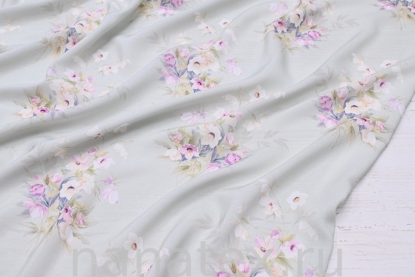 ТКАНЬ ПЛАТЕЛЬНАЯ ВИСКОЗА БАТИСТ 1800/200396 Цветы св.мята