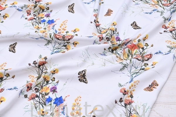 ТКАНЬ ПЛАТЕЛЬНАЯ ВИСКОЗА ТВИЛ 1430/200153 Цветы и мотыльки