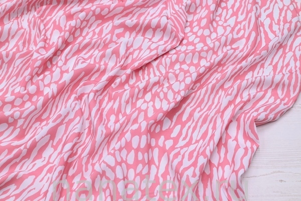 ТКАНЬ ПЛАТЕЛЬНАЯ ШТАПЕЛЬ 1597/200488 Энимал розовый